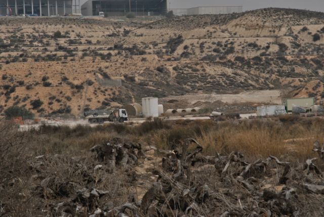 El Grupo Socialista denuncia la existencia de un gran vertedero supuestamente ilegal a espaldas de Cañada Hermosa - 2, Foto 2