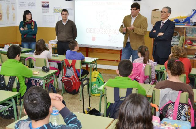 Alumnos de Águilas aprenden a prevenir accidentes con el programa Crece en Seguridad - 1, Foto 1