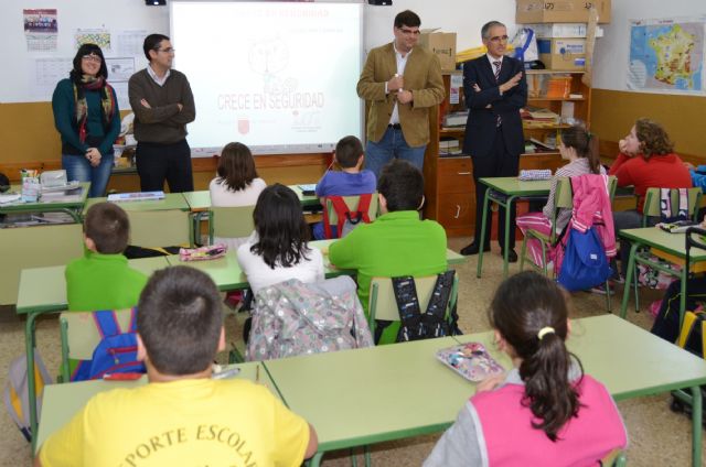Alumnos de Águilas aprenden a prevenir accidentes con el programa Crece en Seguridad - 2, Foto 2