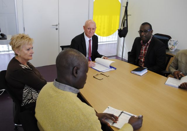 El Ayuntamiento torreño y la Federación de Asociaciones Africanas de Murcia firman un convenio de colaboración - 1, Foto 1