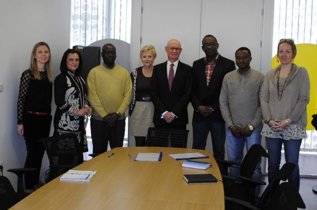 El Ayuntamiento torreño y la Federación de Asociaciones Africanas de Murcia firman un convenio de colaboración - 4, Foto 4