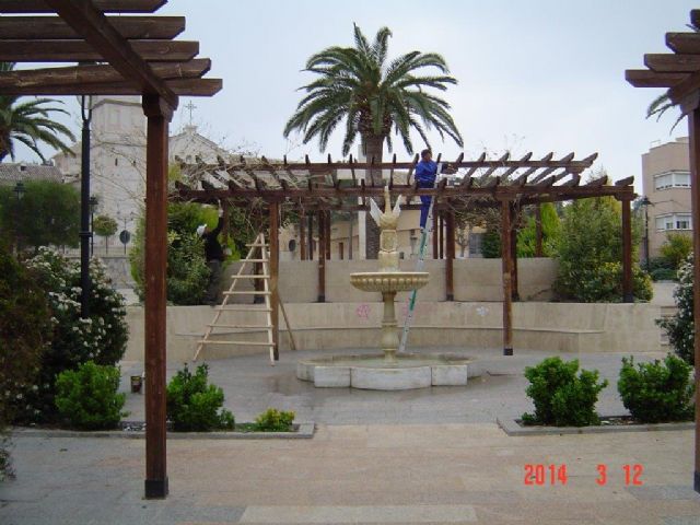 Obras y Servicios realiza labores de mantenimiento y mejora en parques y jardines - 1, Foto 1