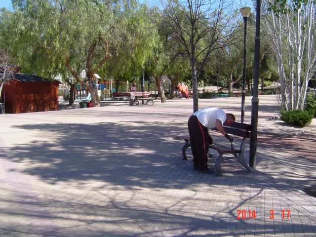 Obras y Servicios realiza labores de mantenimiento y mejora en parques y jardines - 3, Foto 3