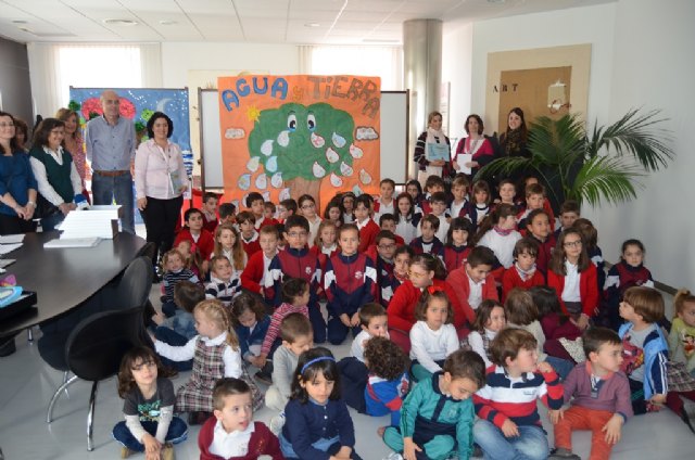 Los colegios Sagrado Corazón y El recuerdo ganan el concurso de pancartas de la concejalía de Medio Ambiente - 1, Foto 1