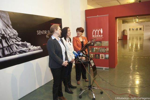 El Museo Arqueológico se traslada al corazón de la mujer flamenca - 3, Foto 3