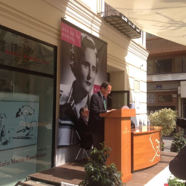 El Alcalde participa en la lectura del Día Mundial de la Poesía en honor de María Cegarra - 1, Foto 1