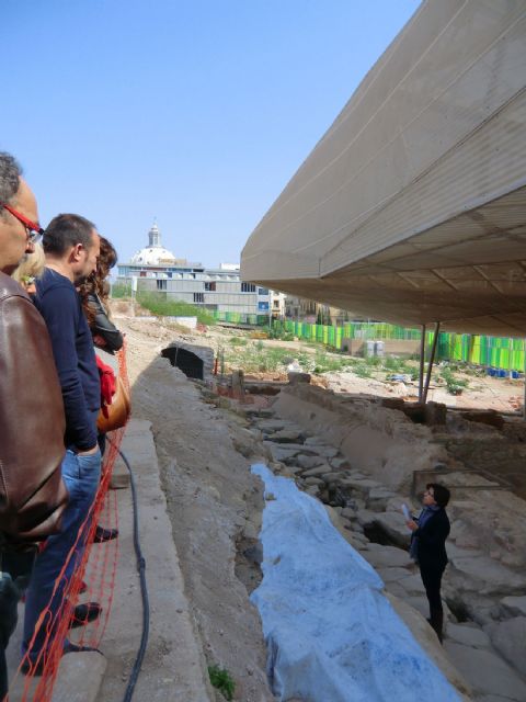 Aforo completo en la Arqueología en Vivo del Barrio del Foro Romano - 2, Foto 2