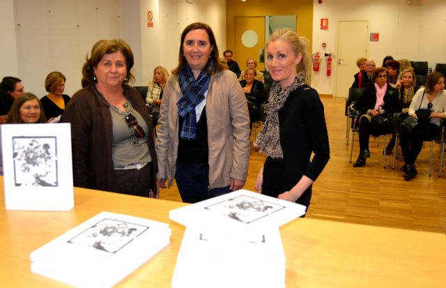 El encuentro con la escritora Alicia Noland cierra el programa de actos de Mujer y Consumo en Águilas - 1, Foto 1