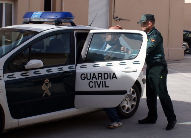 La Guardia Civil desmantela un clan familiar dedicado al robo en casas de campo de Albudeite - 2, Foto 2