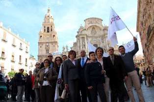 Más de 200 personas se concentran en Murcia a favor de la vida - 1, Foto 1
