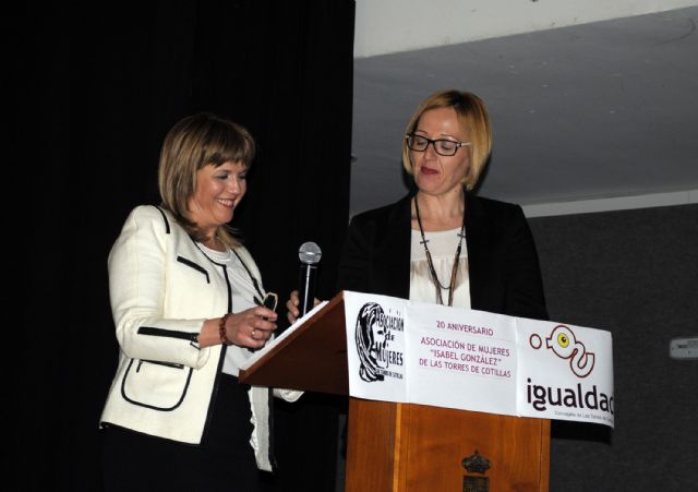 La asociación de mujeres Isabel González torreña celebra su XX aniversario por todo lo alto - 1, Foto 1