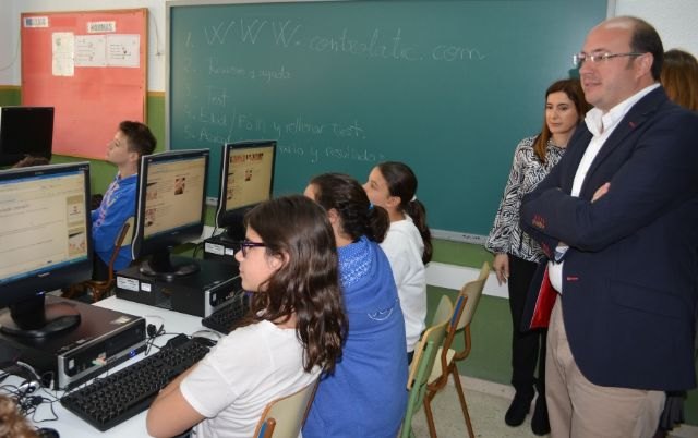 5.000 escolares de 30 centros de la Región aprenden a usar de forma responsable y segura las nuevas tecnologías - 1, Foto 1