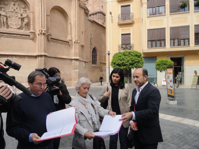 Vecinos de Algezares presentan casi mil firmas demandando un nuevo centro de salud para la pedanía - 1, Foto 1