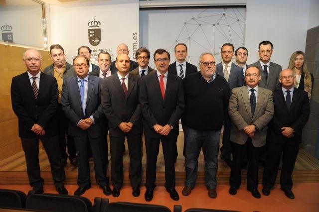 La Comunidad facilita la contratación de investigadores a proyectos liderados por los ocho centros tecnológicos de la Región - 1, Foto 1