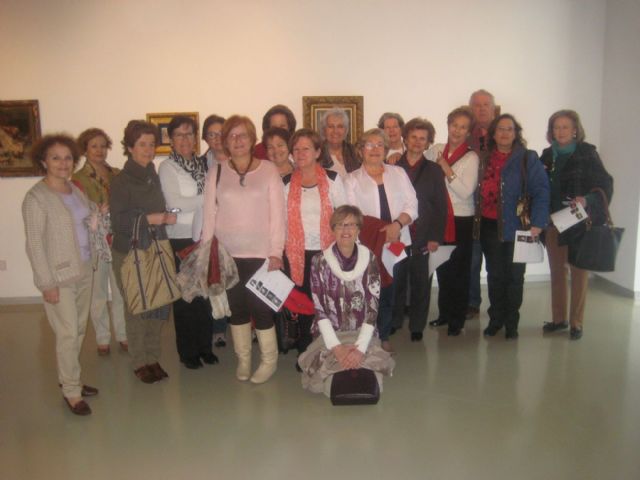 Una veintena de mayores se van de visita al MURAM - 2, Foto 2