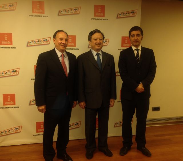 Clausura de la jornada China y la internacionalización de las ciudades - 1, Foto 1