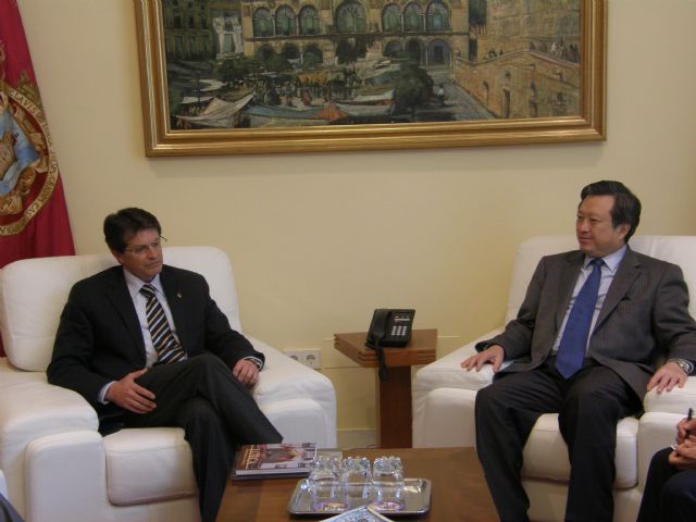 El Alcalde de Lorca recibe en el Ayuntamiento al Embajador de la República Popular de China en España - 3, Foto 3