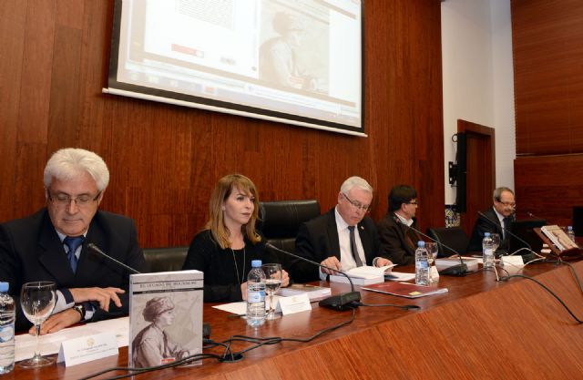 La Universidad de Murcia publica un libro de trabajos sobre la obra del filósofo Rousseau - 1, Foto 1