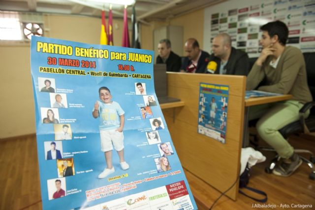 Los famosos juegan al fútbol para ayudar a Juanico - 5, Foto 5