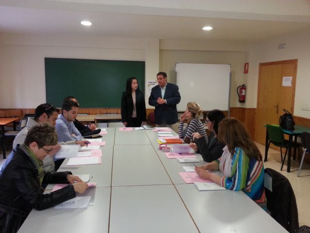 Mesa violencia de género - Villanueva del Río Segura - 1, Foto 1