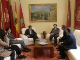 El Alcalde de Lorca recibe en el Ayuntamiento al Embajador de la República Popular de China en España
