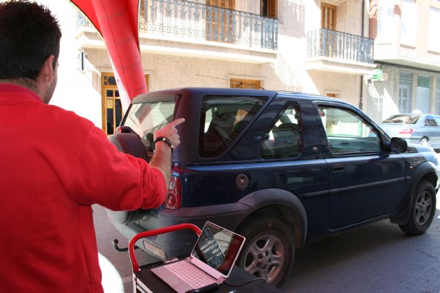 Numerosos vecinos de Cehegín participan en la campaña de Mapfre 'Cuidamos tu auto' - 3, Foto 3