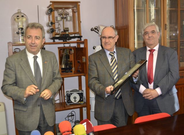 El Laboratorio Enológico de Jumilla obtiene la acreditación ENAC que certifica, en el ámbito internacional, la calidad de los vinos murcianos - 1, Foto 1
