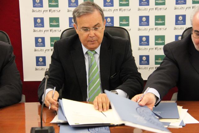 El UCAM Murcia CB y Estrella de Levante, unidos por Murcia - 3, Foto 3