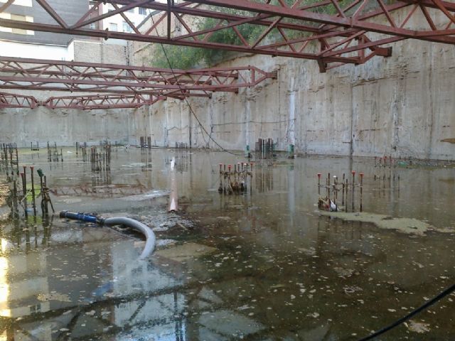 MC pide la aplicación de la Ordenanza Municipal de Limpieza para el solar de Alfonso XIII n°43 - 1, Foto 1