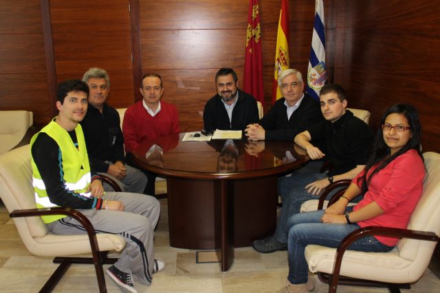 Tres estudiantes de diversos centro de enseñanza de la localidad, realizarán sus prácticas formativas en el Ayuntamiento - 2, Foto 2