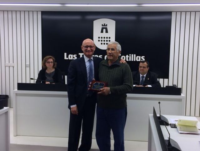 El Ayuntamiento torreño homenajea a Pascual Martínez tras su jubilación - 2, Foto 2