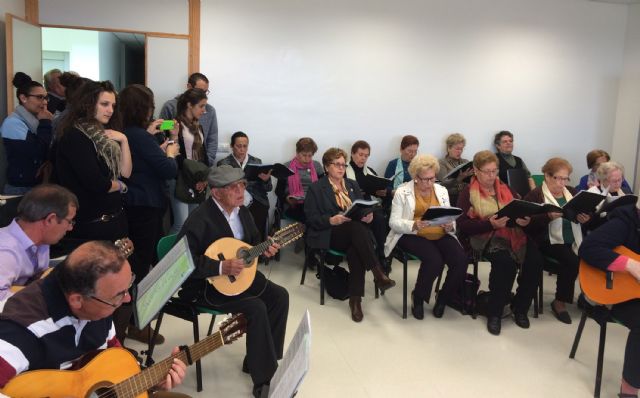Los mayores torreños reciben la visita de estudiantes de Educación Social de la UMU - 3, Foto 3
