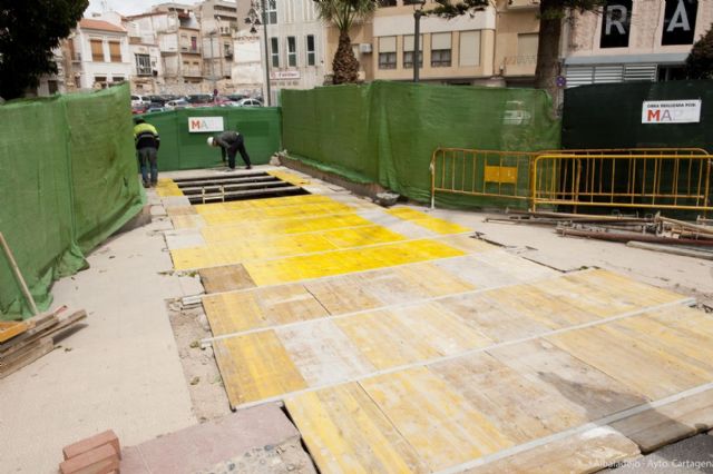 Tapan los restos arqueológicos del Lago - 1, Foto 1