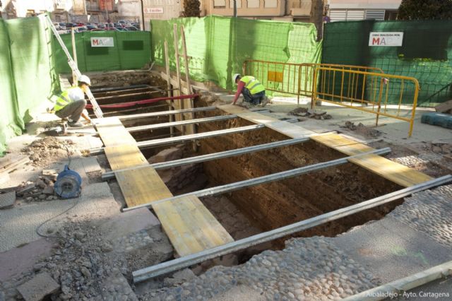 Tapan los restos arqueológicos del Lago - 2, Foto 2