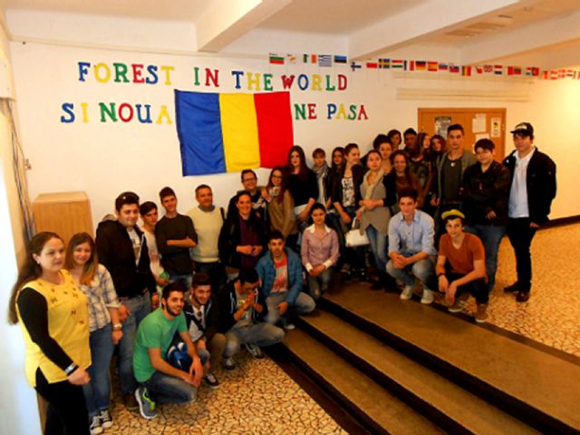 Cuatro alumnos del IES Salvador Sandoval torreño ganan un concurso nacional y viajan a Rumanía - 2, Foto 2