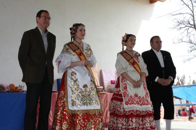 El Alcalde expresa su reconocimiento a la Reina infantil y mayor por su excelente labor como representantes de Murcia y de sus peñas - 1, Foto 1