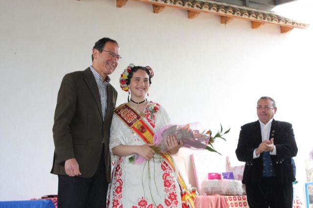 El Alcalde expresa su reconocimiento a la Reina infantil y mayor por su excelente labor como representantes de Murcia y de sus peñas - 3, Foto 3
