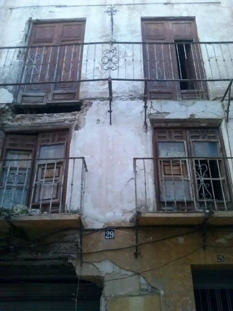 El PSOE denuncia el peligro que corren los niños que pasan por la Calle Cava para ir al colegio - 2, Foto 2