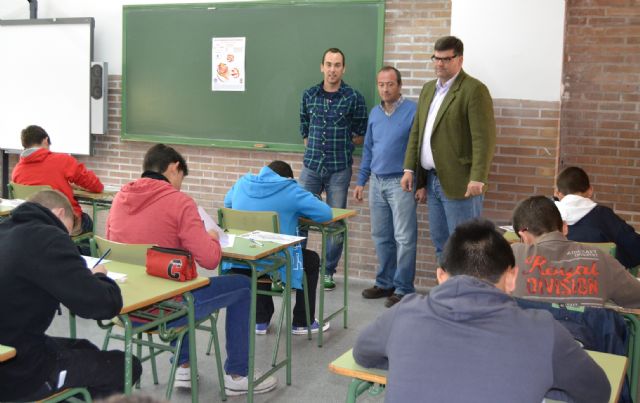 Más de 200 alumnos asisten en Águilas a la Olimpiada Matemática de la Región de Murcia - 1, Foto 1