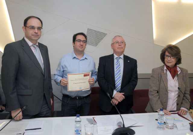 Ángel Manuel Gómez Espada gana el Premio de Poesía Dionisia García de la Universidad de Murcia - 3, Foto 3