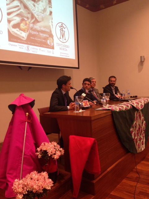 Puerta de grande para el festival del cáncer - 3, Foto 3