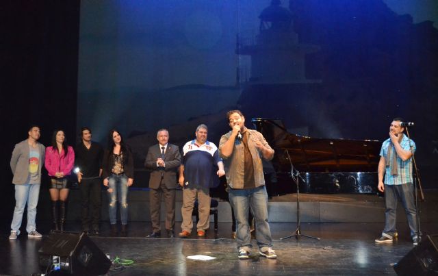 El compositor Ismael Moya presenta su canción dedicada a Águilas - 3, Foto 3