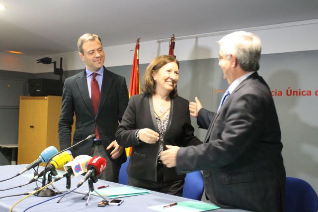 Enrique Jiménez firma el convenio por el cual el centro de salud de Jumilla se integra dentro del 'Programa Activa' - 5, Foto 5