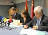 Enrique Jiménez firma el convenio por el cual el centro de salud de Jumilla se integra dentro del 'Programa Activa'