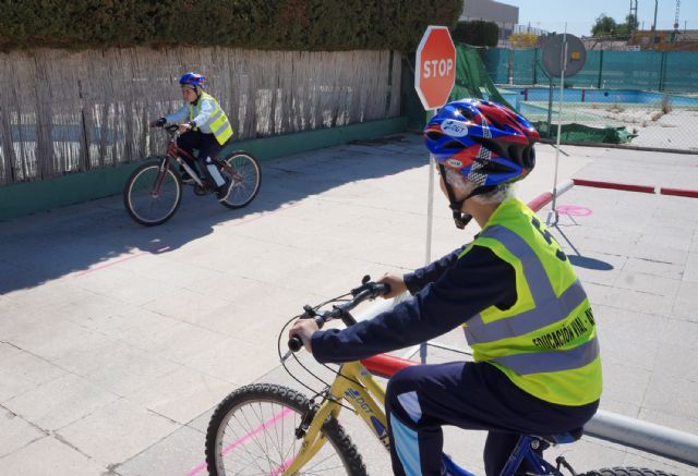 Los escolares torreños disfrutan ya en bici de la parte práctica de la campaña de educación vial - 4, Foto 4