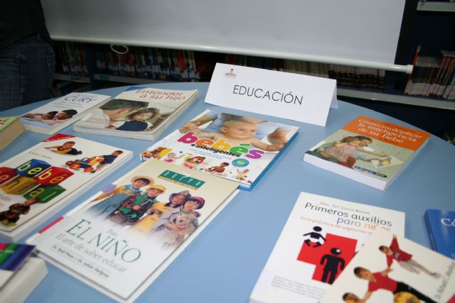 Lactocrianza ha celebrado el Día del Libro comentando libros relacionados con el embarazo, el parto y la crianza - 5, Foto 5