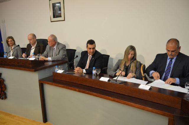 El Ayuntamiento firma un convenio para la investigación aplicada del aprovechamiento de residuos agrícolas en alimentación animal - 2, Foto 2