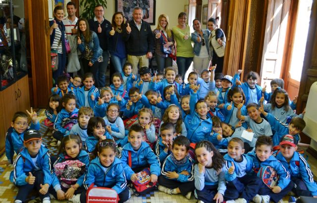 Alumnos del colegio Carlos V visitan el Ayuntamiento de Águilas - 1, Foto 1