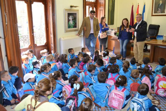 Alumnos del colegio Carlos V visitan el Ayuntamiento de Águilas - 2, Foto 2