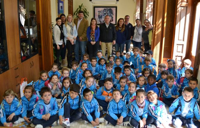 Alumnos del colegio Carlos V visitan el Ayuntamiento de Águilas - 3, Foto 3